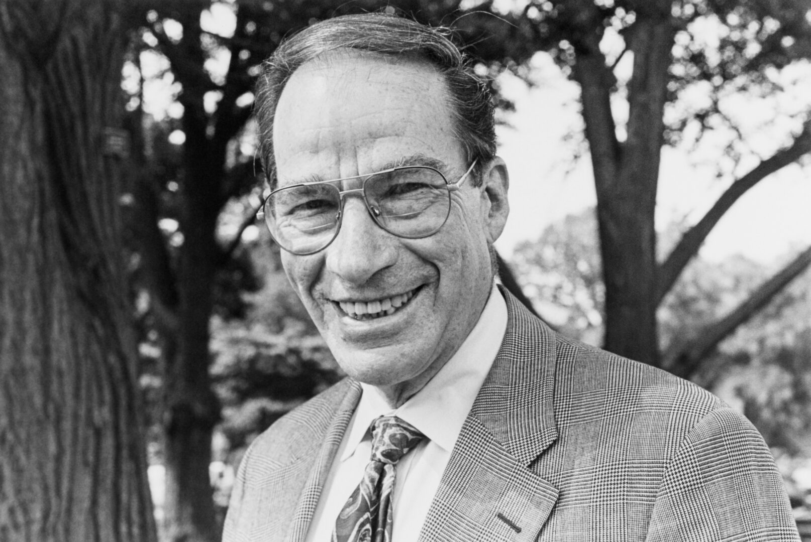 Rep. Herb Klein, D-N.J. poses for a portrait on Sept. 13, 1993. 